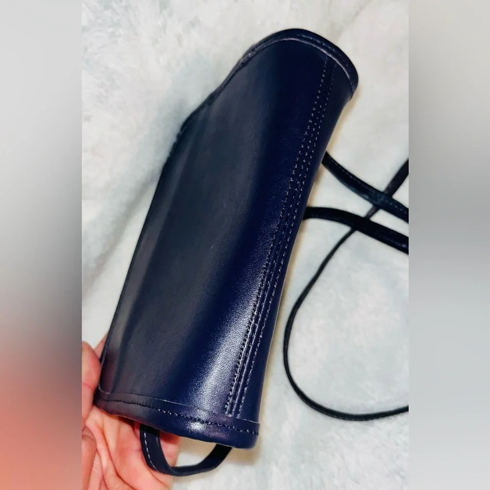 COACH Vintage Purple Leather Crossbody RARE! 💜 - Picture 3 of 11